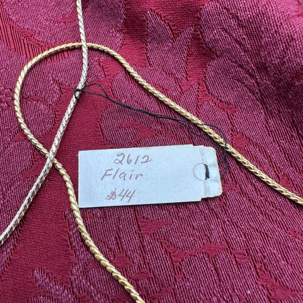 Premier Designs herringbone silver-tone necklace 30”.  With original tag. - Picture 13 of 13